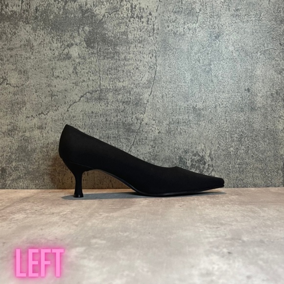 Stuart Weitzman Pump - Picture 9 of 12
